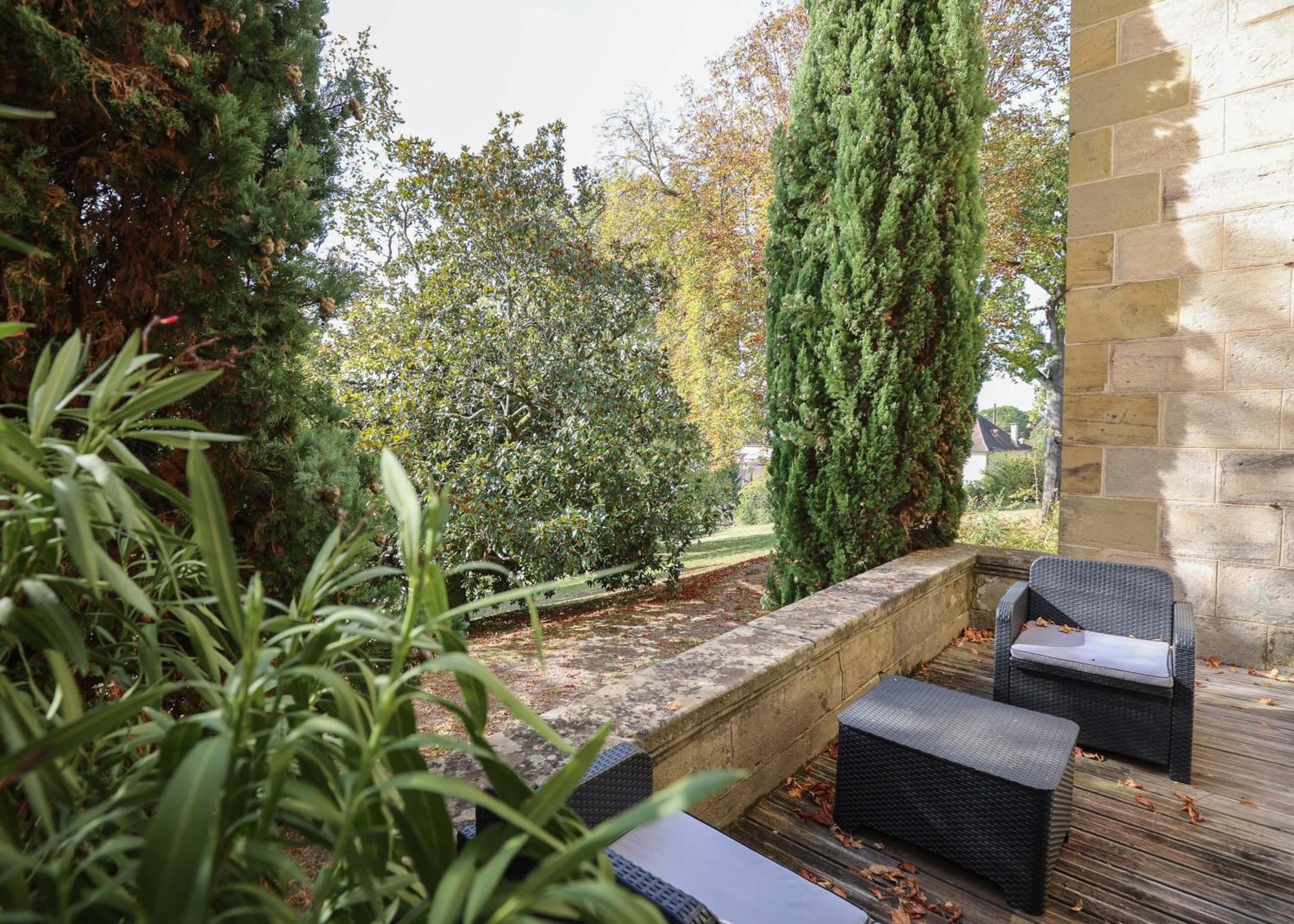 Hotel Chateau De Lacan Brive-la-Gaillarde Exterior photo